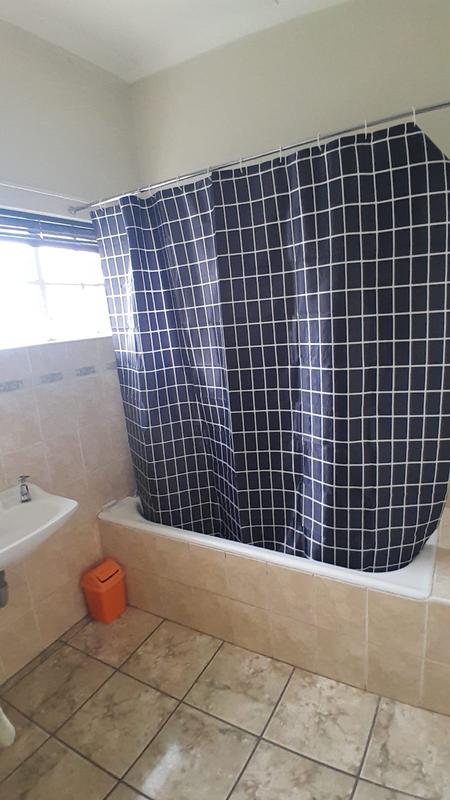To Let 5 Bedroom Property for Rent in Grahamstown Eastern Cape